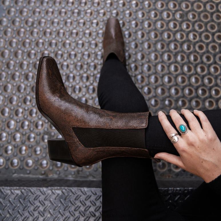 Thursday Boots Soho Frauen DLHT426 Schuhe Schokoladenschlangenmuster