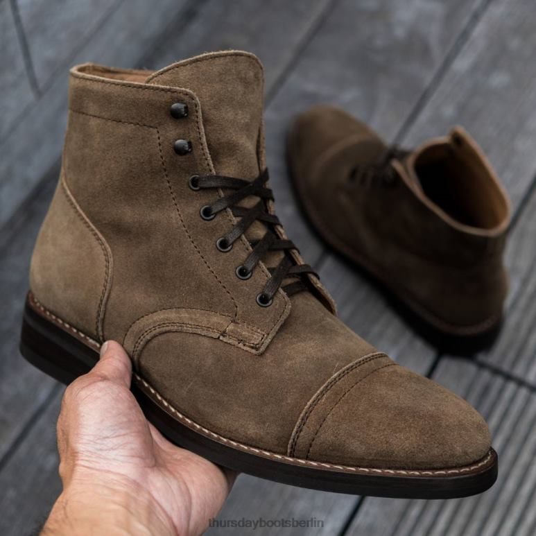 Thursday Boots Kapitän Männer DLHT24 Schuhe staubig